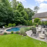 10 Garden Water Feature Ideas